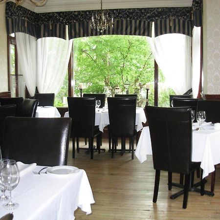 Chez Truchon Bistro-Auberge Ла-Мальбе Екстер'єр фото