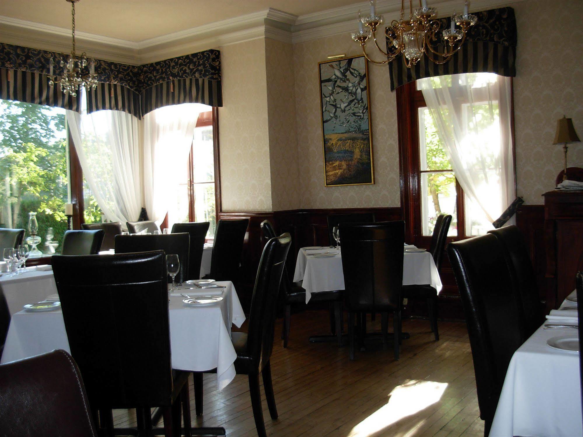 Chez Truchon Bistro-Auberge Ла-Мальбе Екстер'єр фото